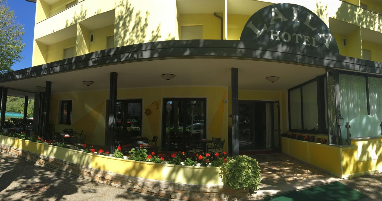 Hotel Laila Cesenatico Exterior photo